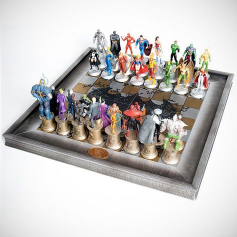 DC Comics Complete Justice League Chess Set #chess, #fun, #game Chess Ideas, Chess Collection, King Chess Piece, Dc Comics Collection, Chess Set Unique, Chess Boards, Auction Projects, Check Mate, Quilling 3d