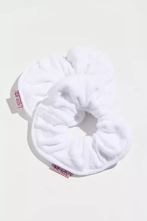 KITSCH Towel Scrunchie Set | Urban Outfitters Pinned Hair, Wet Hair Overnight, Towel Scrunchie, Scrunchies Ideas, Shower Ritual, Virtual Hairstyles, Vintage Hairstyles Tutorial, Soft Accessories, Scrunchies Diy