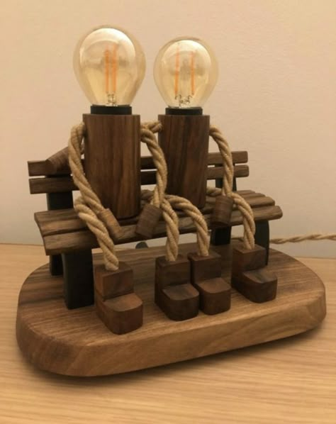 Tre Kunst, Wooden Lamps Design, Light Bulb Crafts, Wood Lamp Design, Creative Lamps, Cool Wood Projects, Wooden Light, Lampe Decoration, Wood Plans