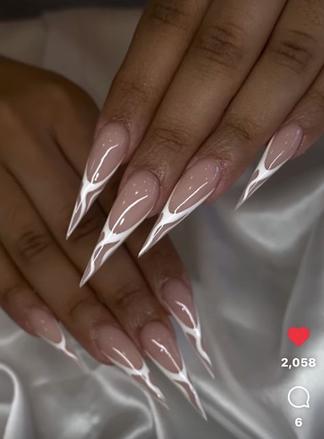 white flame stiletto acrylic nails Classy Stiletto Nails, Nail Ideas Brown, Nail Designs Brown, Simple Stiletto Nails, French Stiletto Nails, Stiletto Acrylic Nails, Carnival Nails, White Stiletto Nails, Acrylic Nails Yellow