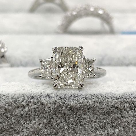 Hamra Diamonds on Instagram: “What’s better than another client who was so fortunate to get this magnificent three stone radiant and trapezoid engagement ring.....who’s…” Radiant Three Stone Engagement Ring, Trapezoid Engagement Ring, Rich Jewelry, Ms To Mrs, Radiant Diamond Rings, Makeup Bridesmaid, 3 Stone Engagement Rings, Ring Inspo, Engagement Inspo