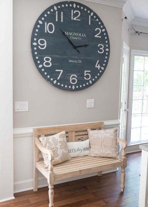 Home Decor Farmhouse Style, Farmhouse Baskets, Giant Clock, Porch Living, Entry Bench, Lets Stay Home, Condo Living, Magnolia Homes, Shabby Chic Homes