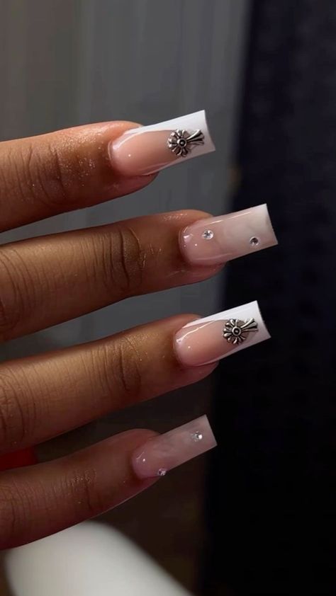 Nails Painted, Nail Trend, Colored Acrylic Nails, Girly Acrylic Nails, French Tip Acrylic Nails, Simple Acrylic Nails, French Acrylic Nails, Classy Acrylic Nails, Short Square Acrylic Nails