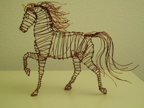 Copper wire Horse by Jaxnxay Wire Horse, Sculptures Sur Fil, Copper Wire Crafts, 3d Pen Art, Art Fil, Copper Wire Art, Wire Art Sculpture, Art Wire, Horse Crafts