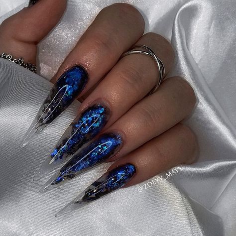 #nails #acrylicnails #opalnails #blackopal #lightning #bluenails #nailart #glitternails #blacknails #stilettonails #naildesign #nailsofinstagram #nailideas #nailstagram #nailsonfleek #nailartideas #opals Blue Stiletto Nails Design, Lightning Nails, Blue Stiletto Nails, Blue Prom Nails, Opal Nails, Dark Blue Nails, Navy Blue Nails, Pointy Nails, Nail Vinyls