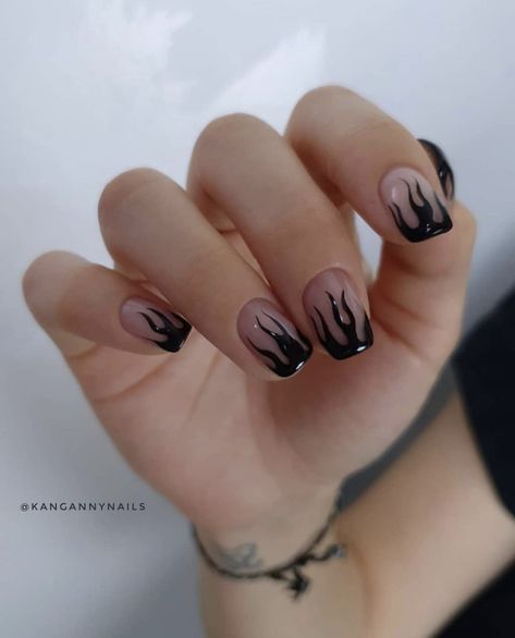 Grunge Nail Ideas Black, Nail Rock Style, Nail Art Designs Short Nails Black White, Simple Alternative Nails, Goth Black Nails Short, Short Nail Designs Edgy, Rock Style Nails, Mens Black Nails, Rock Inspired Nails