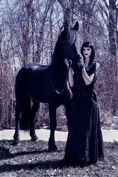 GOTH/PUNK/EMO Gothic People, Dark Beauty Magazine, Goth Outfit, Black Candy, Model Outfit, Gothic Clothes, Goth Women, Goth Beauty, Gothic Beauty