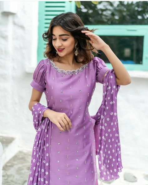 Wedding Ootd, Simple Frock Design, Designer Anarkali Dresses, Long Gown Design, Churidar Designs, Simple Kurta Designs, Designer Kurti Patterns, Simple Kurti Designs, Long Kurti Designs