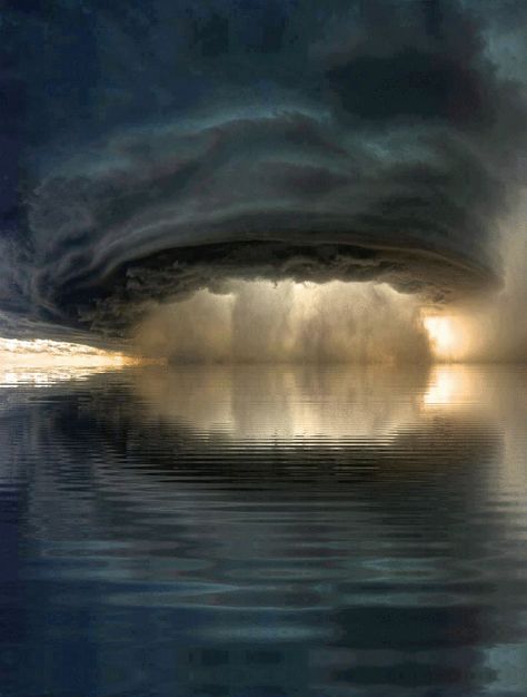 Supercell | The Calm Tide Lighting Storms, Sky Ceiling, Unique Wallpapers, Cloud Formations, Storm Photography, Wild Weather, Image Nature, Weather Photos, Natural Art