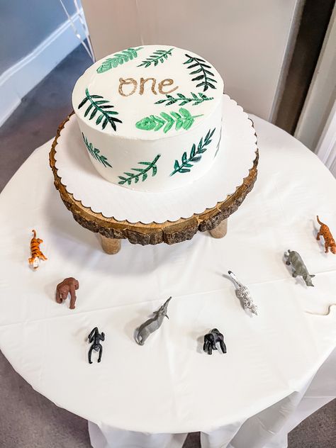 Wild One Theme Smash Cake, Wild One First Birthday Cake Smash, Wild One Birthday Sheet Cake, Safari Birthday Smash Cake, Simple Safari Smash Cake, Wild One Party Cake, Wild Ones Birthday Cake, One Wild Year 1st Birthday Cake, Diy Wild One Cake