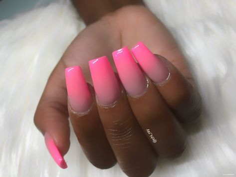 Pink Ombré Coffin Nails Summer Nails #paintobsessed Ombre Nails Hot Pink, Hot Pink Ombre Nails Coffin, Fuschia Ombre Nails, Neon Pink Ombre Nails, Bright Ombre Nails Summer, Pink And Purple Ombre Nails, Ombre Nails Pink, Ombré Pink Nails, Ombre Pink Nails