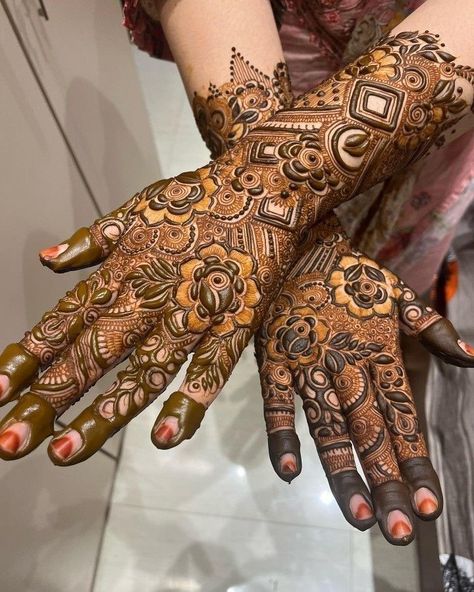 Bridal Half Hand Mehndi Designs, Anjum Mehndi Designs, Mehndi Design Half Hand, Dubai Mehendi Designs Latest Bridal, Mehndi Designs Half Hand, Latest Mehndi Designs Unique Front Hand, Back Full Hand Mehndi Designs, Dubai Mehendi Designs Back Hand, Unique Mehndi Designs Back Hand