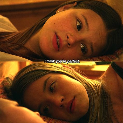 Kate And Emaline, Kate Messner, Everything Sucks, You're Perfect, Lgbt Love, Want To Be Loved, Film Serie, Looking For Love, Movie Scenes