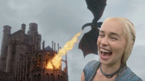 Game Of Thrones Pfps, Game Of Thrones Profile Picture, Game Of Thrones Denearys, Daenerys Pfp, Emilia Clarke Funny, Game Of Thrones Pfp, Game Of Thrones Icons, Daenerys Targaryen Book, Emilia Clarke Daenerys