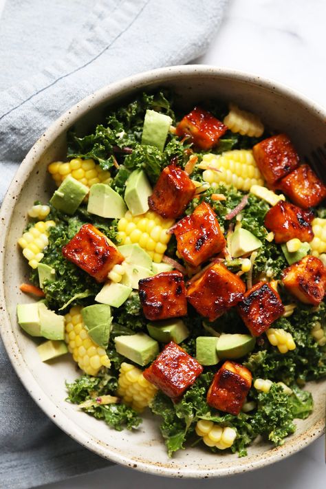 Bbq Tofu, Tofu Salad, Salad Toppings, Salad Recipes For Dinner, Vegan Salad, Kale Salad, Tofu Recipes, Healthy Salad Recipes, Healthy Salads