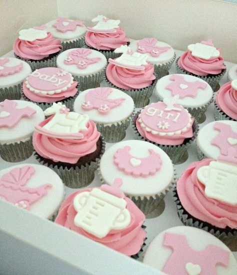 Pink Baby Shower Cupcakes, Baby Shower Cupcake Ideas, Girl Shower Cupcakes, Pink Bear Baby Shower, Baby Shower Cupcake Cake, Cupcakes Baby Shower, Frog Baby Showers, Baby Shower Cupcakes For Girls, Baby Shower Cake Designs