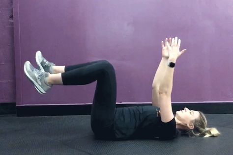 Dead Bug Ab Exercise, Deadbug Exercise, Dead Bug Exercise, Ab Fitness, Gym Routines, Lazy Girl Workout, Ab Moves, Cardio Exercises, Volleyball Workouts