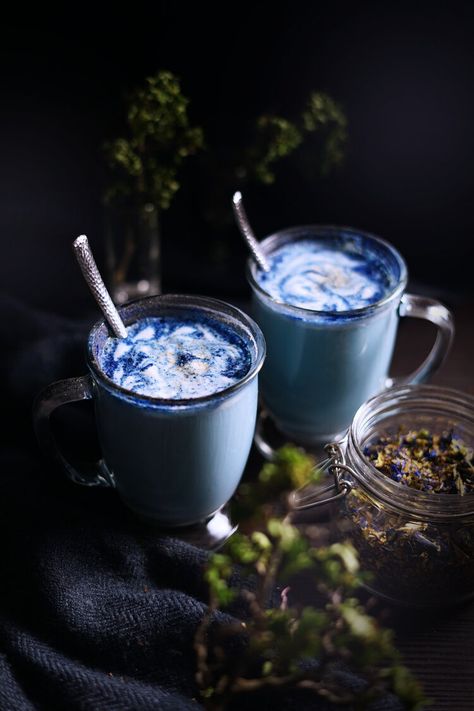 Tea Astethic, Dark Tea Party Aesthetic, Magical Drinks, Tea Bars, Witchy Tea, Caffeine Free Drinks, Aesthetic Drink, Moon Milk, Aesthetic Drinks