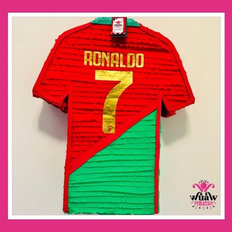 Piñata T-SHIRT Player Cristiano Ronaldo CR7 50 Cms / 19.6 inches red Foam endings, with capacity for 5 kilos of sweets, designed to take out sweets with tape and reinforced if you need to give it sticks. *Place your order at least 15 days before your celebration! * 50cm/19.6 inches Ronaldo Party Ideas, Ronaldo Birthday Theme, Cristiano Ronaldo Party Ideas, Ronaldo Cristiano Birthday, Cristiano Ronaldo Gift Ideas, Cristiano Ronaldo Birthday, Ronaldo Birthday, Cr7 Portugal, Cristiano Ronaldo Portugal