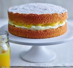 Lemon Curd Sponge Cake, Lemon Victoria Sponge Cake, Lemon Sponge Cake Recipe, Victorian Sponge, Victoria Sponge Cake Recipe, Victoria Sandwich Cake, Cake Recipes Uk, Lemon Sponge Cake, Lemon Curd Cake