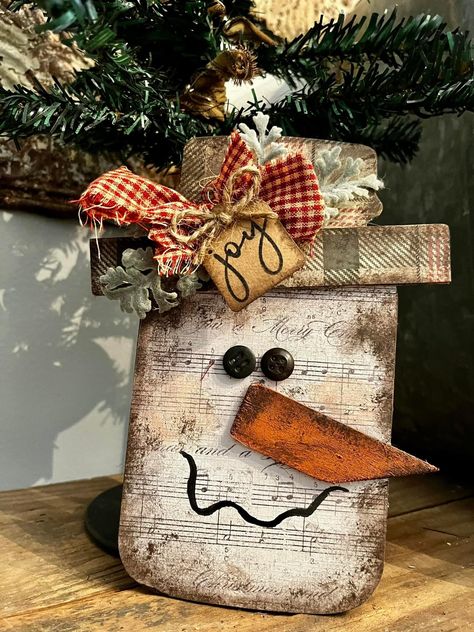 Rustic Snowman Crafts, Snowman Decorations Diy, Winter Crafts For Adults, Dollar Tree Snowman, Country Snowman, Christmas Bazaar Crafts, Rustic Snowman, Snowman Crafts Diy, Christmas Craft Show