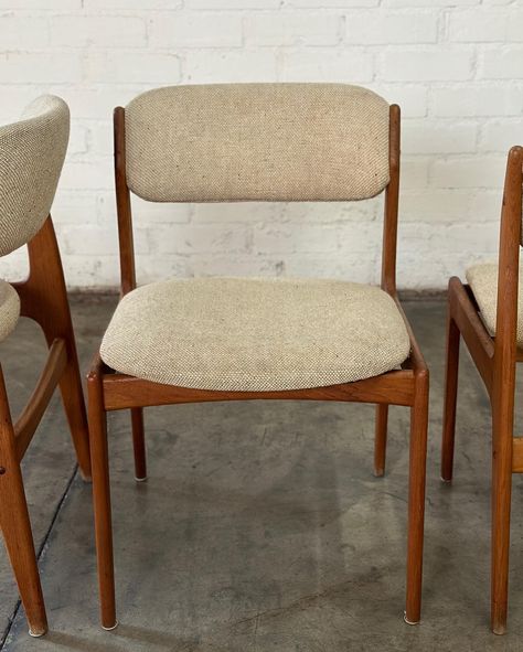 Danish Modern Teak Dining Chairs- Set of four Price: 850 Dimensions: W21 D19 H31 SW18.5 SD18 SH18 70s Interior Design Mid Century Modern, Interior Design Mid Century, Interior Design Mid Century Modern, Mid Century Vintage Furniture, 70s Interior Design, Vintage Mid Century Furniture, 70s Interior, Danish Interior, Teak Dining Chairs