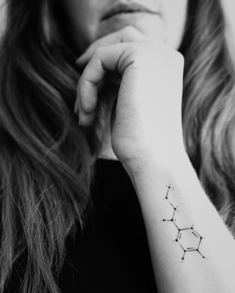 Serotonin Constellation Tattoo, Dopamine Tattoo Simple, Molecular Structure Tattoo, Noradrenaline Tattoo, Molecular Tattoo, Adrenaline Tattoo Ideas, Physics Tattoo Ideas, Adrenaline Tattoo, Dopamine Tattoo