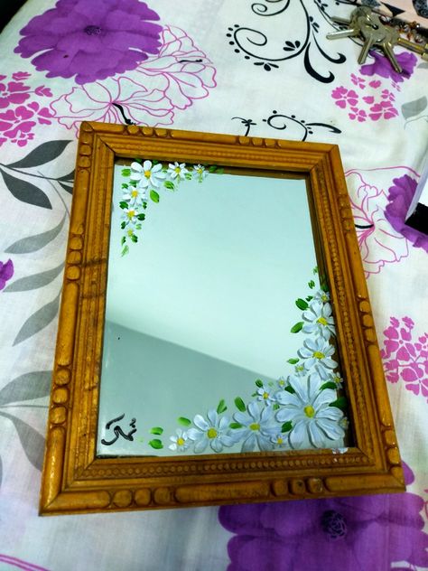 Things To Paint On Mirrors Rectangle, Painted Body Mirror, Rectangle Mirror Painting Ideas Aesthetic, Mirror Flower Painting, Flower Painting On Mirror, Full Body Mirror Painting Ideas, Long Mirror Painting, Rectangle Mirror Painting Ideas, Mirror Frame Painting Ideas Aesthetic