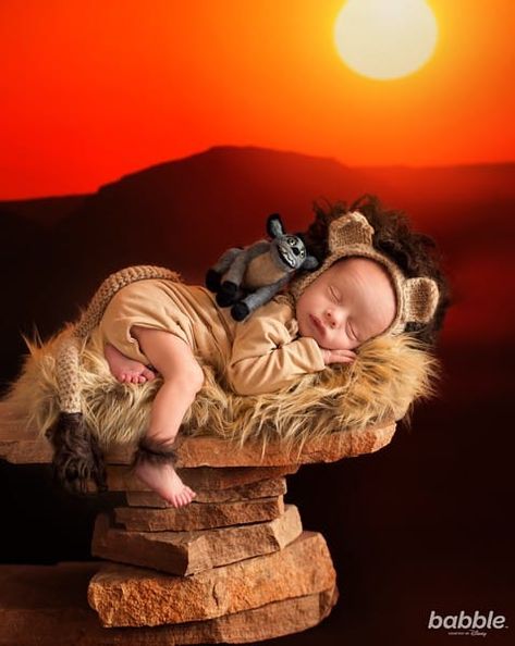 Baby Boy Newborn Pictures, Disney Princess Babies, Lion King Baby, Boy Photo Shoot, Monthly Baby Photos, Baby Photoshoot Boy, Baby Boy Pictures, Beautiful Portraits, Baby Boy Photos