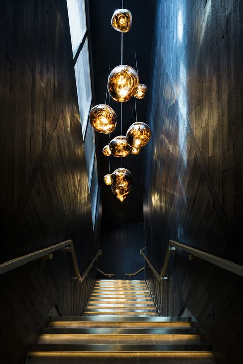 alto-restaurant-hong-kong-tom-dixon-6 Tom Dixon Melt, Tom Dixon Lighting, Tom Dixon, Luminaire Design, Unique Lamps, Lighting Inspiration, Stairs Design, Restaurant Interior, Room Lights