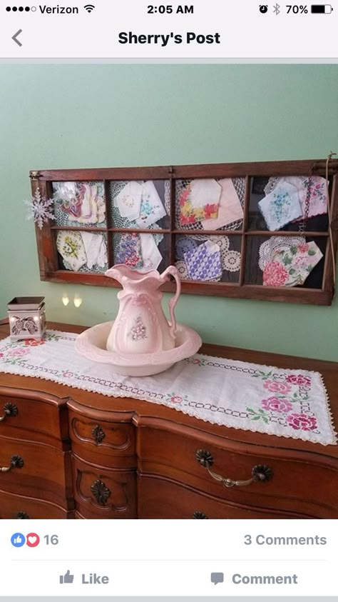 Hankerchief Display Ideas, Handkerchief Ideas, Hankie Crafts, Handkerchiefs Crafts, Vintage Handkerchiefs Crafts, Handkerchief Crafts, Doily Art, Doilies Crafts, Crafts Vintage