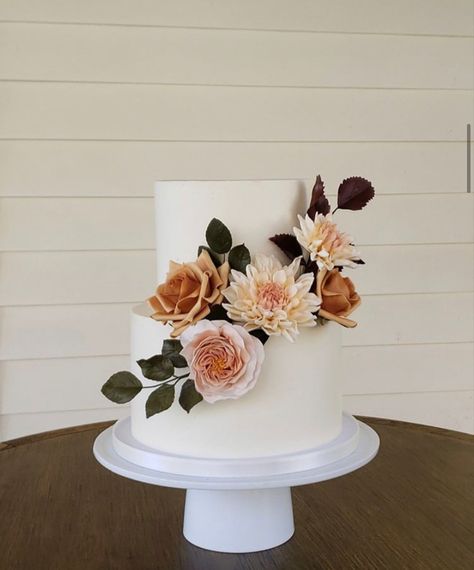 Wedding Cake With Terracotta Flowers, Wedding Cake Designs Terracotta, Fall Wedding Cakes Two Tier, 2 Tier Cakes With Flowers, Fall Two Tier Wedding Cake, Simple Wedding Cake Fall, Fall Floral Wedding Cake, 2 Tier Fall Wedding Cake, Wedding Cake Small 2 Tier