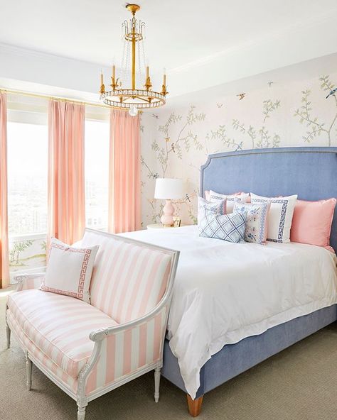 Caitlin Wilson (@caitlinwilsondesign) • Instagram photos and videos Chinoiserie Mural, Caitlin Wilson, Tall Bed, Blush Wallpaper, Big Girl Rooms, Upholstered Headboard, Kid Spaces, New Classic, My New Room