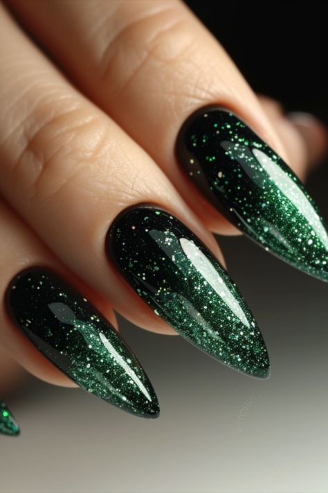 Dark Green Nails Green Sparkly Nails, Dark Green Nail Polish, Fresh Manicure, Emerald Nails, Forest Designs, Dark Green Nails, Long Almond, Witchy Nails, Green Nail Art