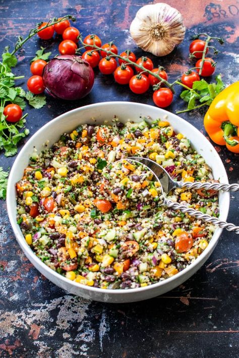 Quinoa Salad With Avocado, Mexican Quinoa Salad, Quinoa Recipes Easy, Quinoa Salad Recipe, Food Shopping List, Mexican Quinoa, Edamame Salad, Flexitarian Diet, Salad With Avocado