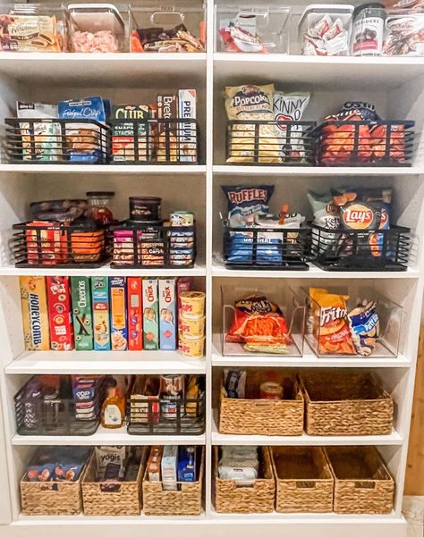 Realistic Pantry Organization, Store Pantry Organization, Dollar Store Pantry Organization, Snack Organization, Apartment Pantry, Pantry Organization Ideas Shelves, Pantry Organization Hacks, Magnolia Kitchen, Pantry Layout