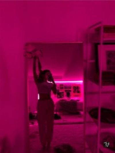 Dream Rooms For Girls, Led Lights Bedroom Aesthetic, Led Lighting Bedroom, Neon Room, Hal Decor, Grunge Room, Aesthetic Rooms, Teen Bedroom Decor, Dreamy Room