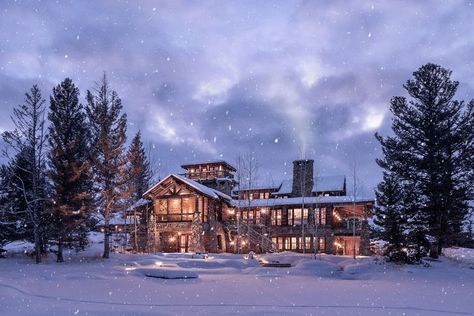 Montana Mansion, Yellowstone Club, Cabin Mansion, Indoor Spa, Lookout Tower, Salt Water Fish, Robb Report, Winter Cabin, Ski Season