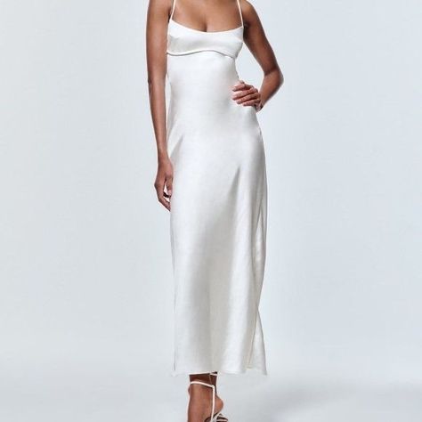 New without tags Viral white Zara satin dress Silk Zara Dress, Zara White Silk Dress, Zara Satin Dress Outfit, Zara White Satin Dress, Satin White Maxi Dress, Zara Satin Effect Dress, White Long Silk Dress, Long White Satin Skirt, White Satin Long Dress