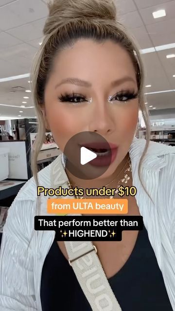 ROCIO.ROSES on Instagram: "Products under $10 that perform better than the HIGHEND stuff‼️‼️ ✨my tried & trusted products that you should SERIOUSLY add to cart! 🛒🛍️   Shall we do more!?? Let me know in the comments🫶🏼  🔥P R O D U C T S  M E N T I O N E D🔥 • @essencemakeup glow serum primer  • @goodmolecules hyauloronic acid  • @colourpopcosmetics highlighters  • @elfcosmetics ultimate blending brush   • • • • • #makeup #makeupproducts #makeupdupes #dupes #dupe #dupealert #dupesmakeup #affordablemakeup #elfcosmetics #colourpop #goodmolecules #essence #makeupaddict #makeupreels #makeupvideos #viralmakeuphacks #viralmakeup #beautybloggers #beautytips #beautyobsessed #beautymakeup #beautyroutine #beautyguru #ultabeauty #ultamakeup #ultahaul #ulta #makeupideas #makeupobsessed" Good Makeup Products From Ulta, Makeup From Ulta Beauty, Clean Makeup Brands At Ulta, Ulta Highlighter, Ulta Beauty Highlighter, Best Ulta Products, Ulta Must Haves, Best Drugstore Makeup 2024, Dad Outfits