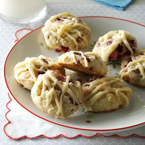 Cranberry Cookies with Browned Butter Glaze Recipe -I won a baking contest with these chunky, glazed cookies that are so easy, even novice bakers can pull them off. What makes them special? Fresh cranberries. —Laurie Cornett, Charlevoix, Michigan Glazed Cookies, Brown Butter Glaze, Cookies With Icing, Soft Ginger Cookies, Charlevoix Michigan, Baking Contest, Butter Glaze, Best Christmas Cookie Recipe, Laura Bush