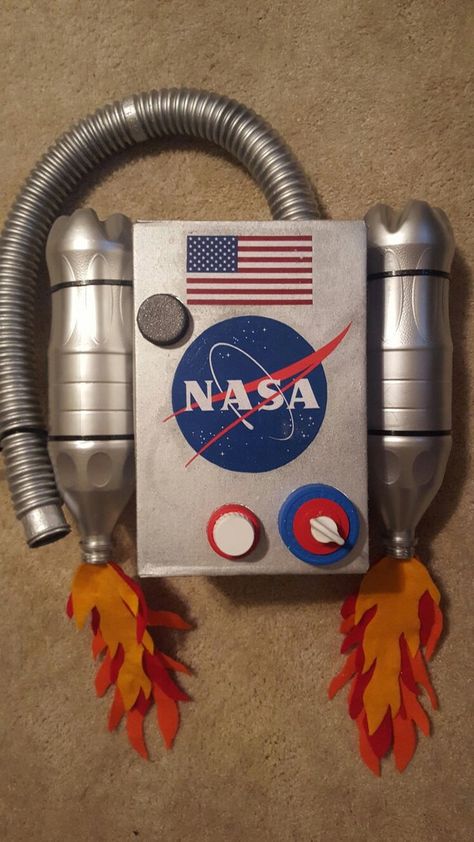 Space Jet Pack Diy, Diy Astronaut Backpack, Recycled Kids Costume, Diy Jet Pack For Kids, Jet Pack Costume, Jet Packs For Kids, Astronaut Jet Pack Diy, Costumes Made From Recycled Materials, Costume From Recycled Materials