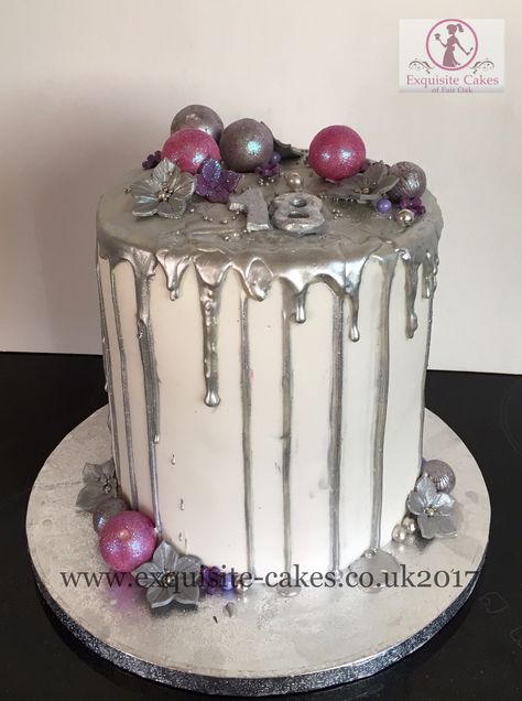 Silver drip cake Drip Cakes, Buttercream Cake, How To Make Cake, Butter Cream, Cupcake Cakes, Birthday Cake, Cake, Ethnic Recipes