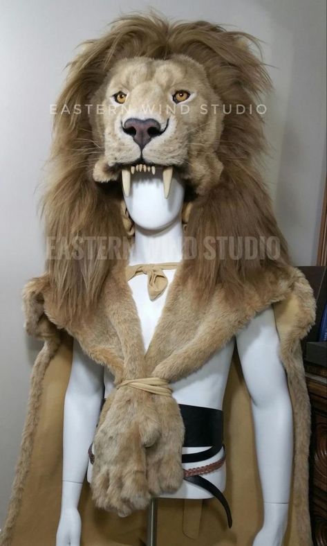 Roman Aquilifer, Lion Headdress, Lion Outfit, Roman Legionnaire, Apocalypse Fashion, Roman Armor, Lion Mask, Lion Costume, Roman Legion