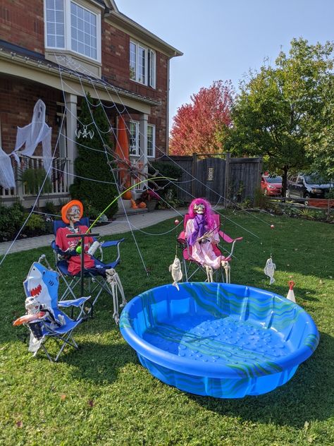 Fishing Skeleton Decoration, Camper Halloween, Fake Skeleton, Haunted Trail Ideas, Skeleton Family, Trail Ideas, Life Size Skeleton, Haunted Trail, Halloween Decorations Ideas