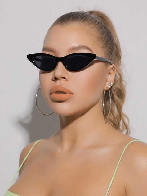 Cat Eye Tinted Lens Sunglasses | SHEIN EUR Sunglasses Shein, Cat Sunglasses, Sunglasses Women Vintage, Fits Inspo, Fashion Glasses, Cat Eyes, Women Vintage, Glasses Fashion, Fitness Inspo