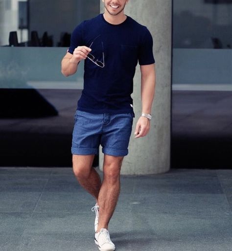 Generation Style & Fashion | Mens summer outfits, Summer outfits men, Mens winter fashion Look Casual Hombre, Oversized Fashion, Herren Style, Mode Tips, Mens Summer Outfits, Perfect Summer Outfit, Mens Formal Wear, Best Mens Fashion, Men Style Tips