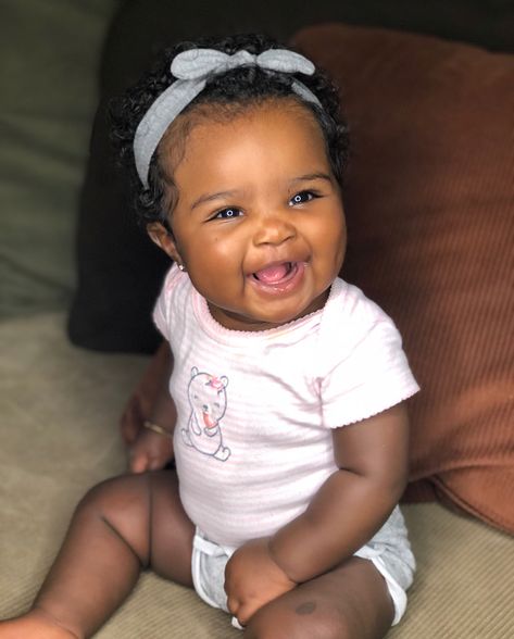 Cutie alert 🚨 😍 @arialmccain Babies Fashion, Cute Mixed Babies, Cute Black Babies, Beautiful Black Babies, Baby Wallpaper, Unique Baby Names, Mommy Baby, Mixed Babies, Black Babies