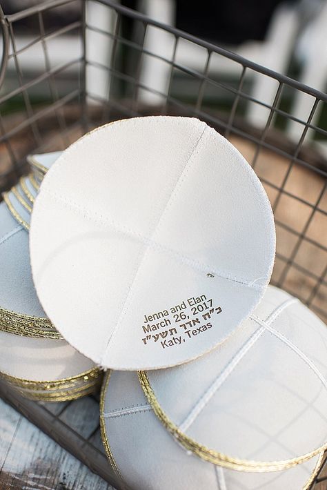 Jewish Wedding Kippah, Wedding Kippot Display, Wedding Ideas Jewish, Jewish Wedding Ceremony Chuppah, Jewish Wedding Decor, Kippah Wedding, Kippot Wedding, Wedding Kippot, Jewish Wedding Dress