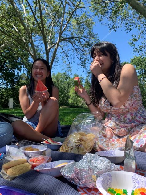 Picnic Summer Aesthetic, July Girl Aesthetic, Cottage Summer Aesthetic, June Aesthetic Month, American Summer Aesthetic, Summer Core Aesthetic, June Core, August Core, June Vibes